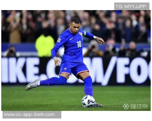 姆巴佩赛后情绪失控展现责任感与对球队表现的不满